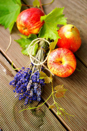 Lavender Apples & Oak